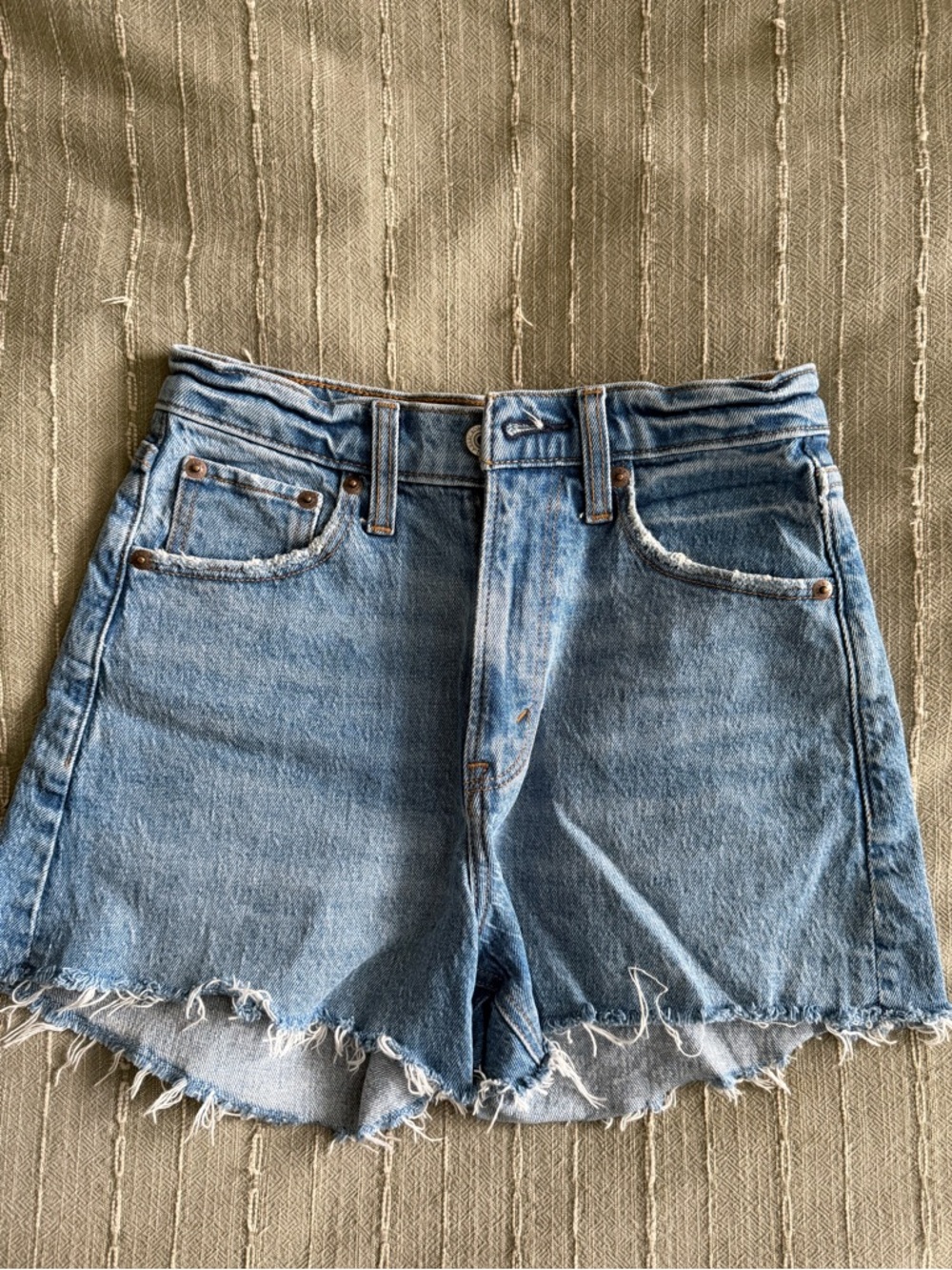 Abercrombie & Fitch Light Blue High-Rise Women's Jeans